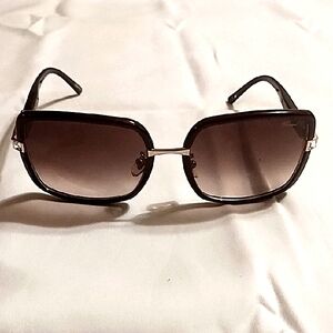 CHOPARD WOMEN SUNGLASSES. MADE IN ITALY. W. CRYSTALS.WITH CASE.